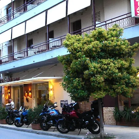 Galaxy Hotel 2*